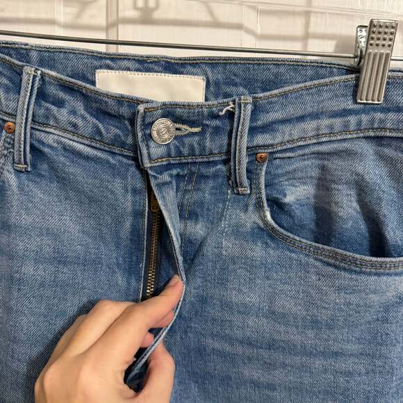 MOTHER High Waisted Weekender Slice Heel Jeans Size 28 - Picture 3 of 13